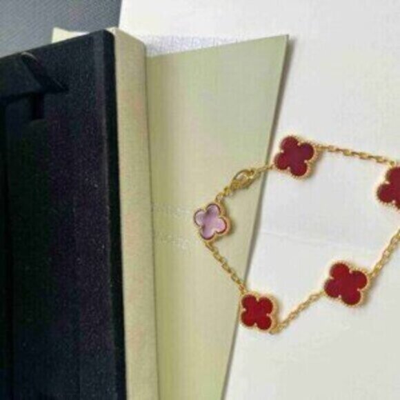 Carnelian Alhambra Bracelet - Van Cleef & Arpels, 18k Gold - Picture 2 of 4